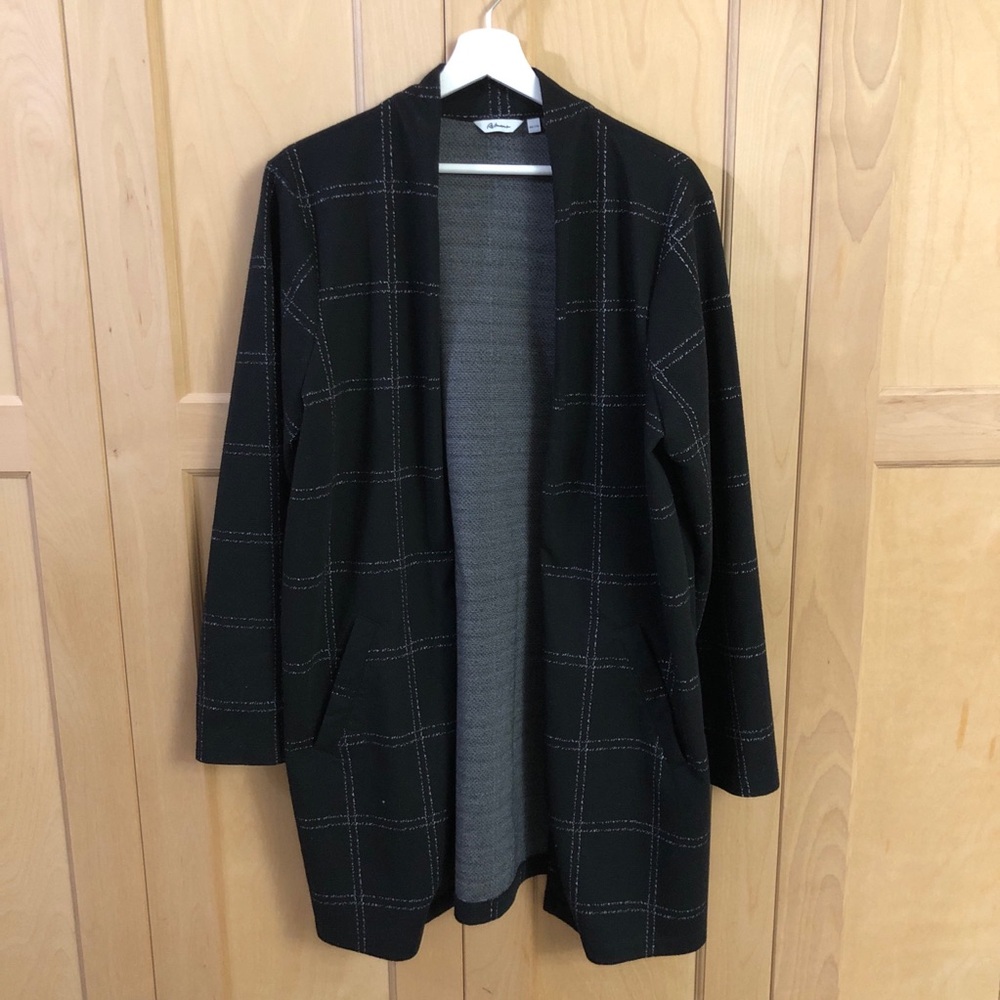 2/$10🌷Reitmans | Black open cardigan w/ white grid (XXL)